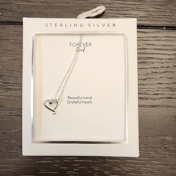 Silver heart necklace - Picture 2 of 4